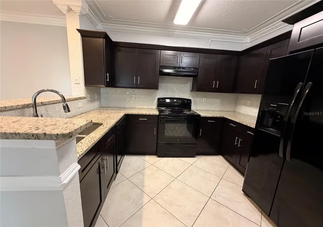 Photo 4 of Condo for sale at 304 E South St #6028, Orlando, FL 32801 | MLS# S5154886 | Listing updated on 2026-09-20