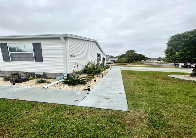 3rd image of 16120 Brookridge Blvd, Brooksville, FL 34613 | MLS# TB8535270