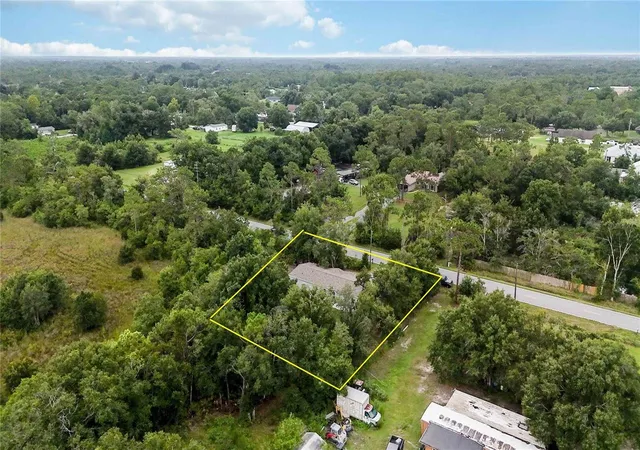 3rd image of 4235 Pine Tree Dr, Saint Cloud, FL 34772 | MLS# O6430194