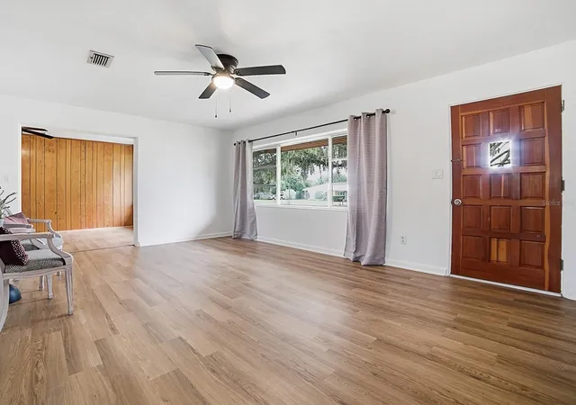 Photo 3 of Single family home for sale at 2269 Southland Rd, Mount Dora, FL 32757 | MLS# G5115951 | Listing updated on 2026-09-26