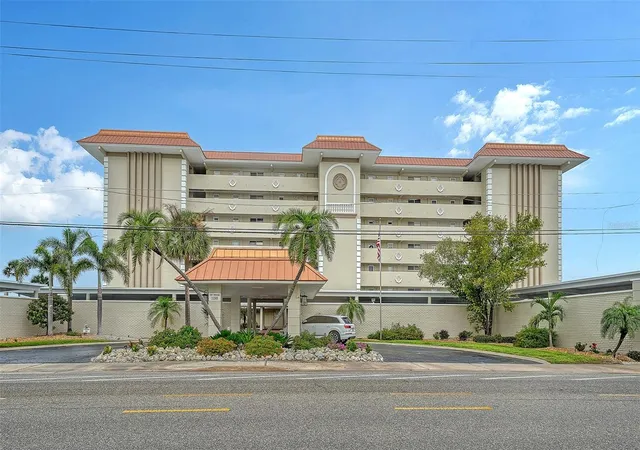 Photo 1 of Condo for sale at 1150 Tarpon Ctr Dr, Venice, FL 34285 | MLS# A4701884 | Listing updated on 2026-08-26