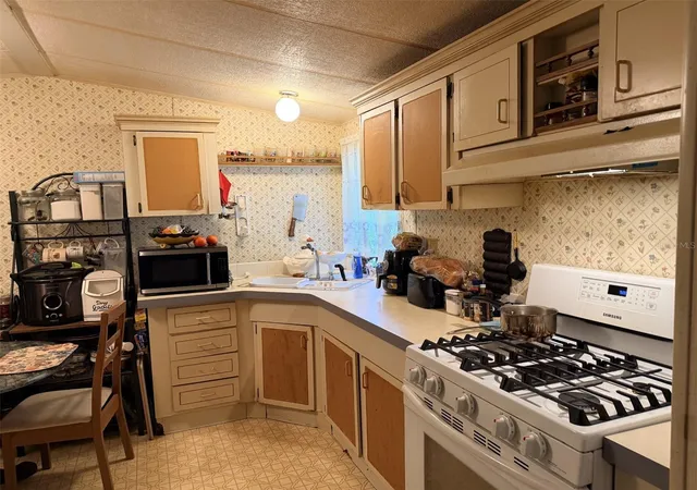 Photo 3 of Manufactured home for sale at 355 Ne 436 Avenue, Old Town, FL 32680 | MLS# GC542427 | Listing updated on 2026-08-05