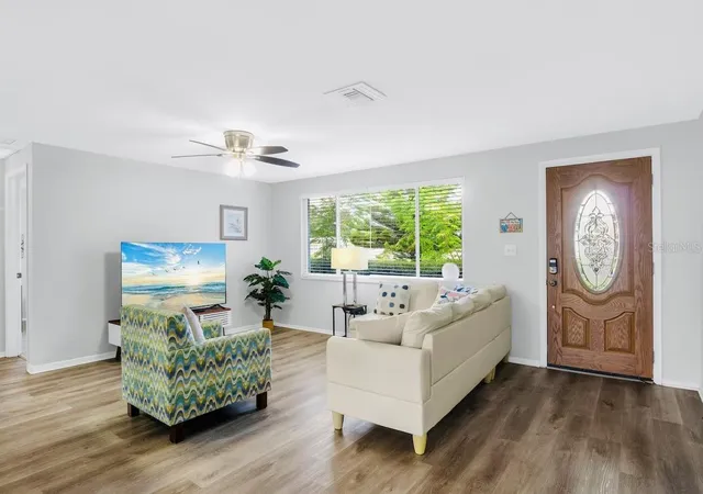 Photo 3 of Single family home for sale at 8628 Magnolia Dr, Seminole, FL 33777 | MLS# A4701888 | Listing updated on 2026-10-06