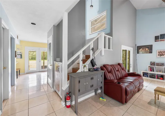 Photo 4 of Single family home for sale at 5105 Five Acre Rd, Plant City, FL 33565 | MLS# TB8535286 | Listing updated on 2026-09-18