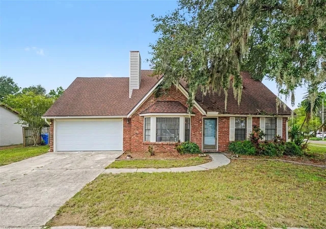Photo 2 of Single family home for sale at 736 Sandy Crk Dr, Brandon, FL 33511 | MLS# TB8535293 | Listing updated on 2026-08-07