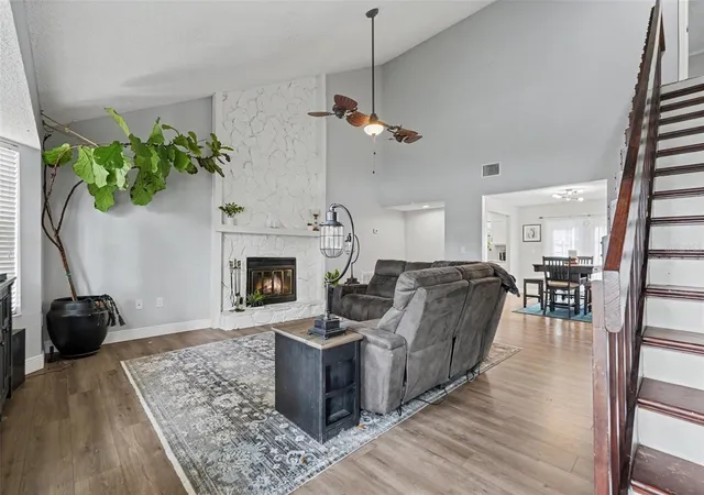 Photo 3 of Single family home for sale at 736 Sandy Crk Dr, Brandon, FL 33511 | MLS# TB8535293 | Listing updated on 2026-08-07