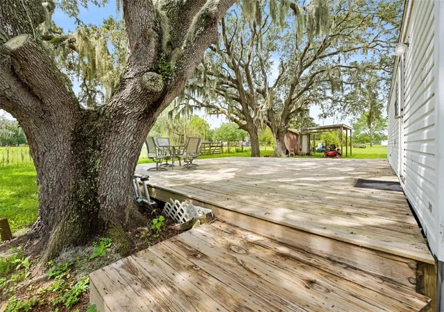 Photo 4 of Manufactured home for sale at 4586 California St, Brooksville, FL 34604 | MLS# W7888217 | Listing updated on 2026-08-21
