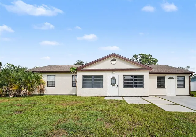 Photo 3 of Single family home for sale at 4060 Avanti Cir, North Port, FL 34287 | MLS# C7529136 | Listing updated on 2026-10-07