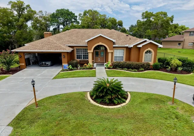 Photo 2 of Single family home for sale at 13808 Rudi Loop, Spring Hill, FL 34609 | MLS# W7888218 | Listing updated on 2026-09-28