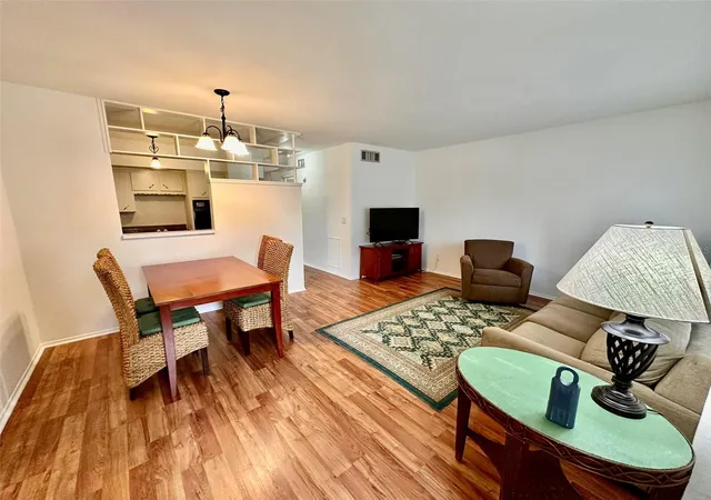 3rd image of 2100 World Pkwy Blvd, Clearwater, FL 33763