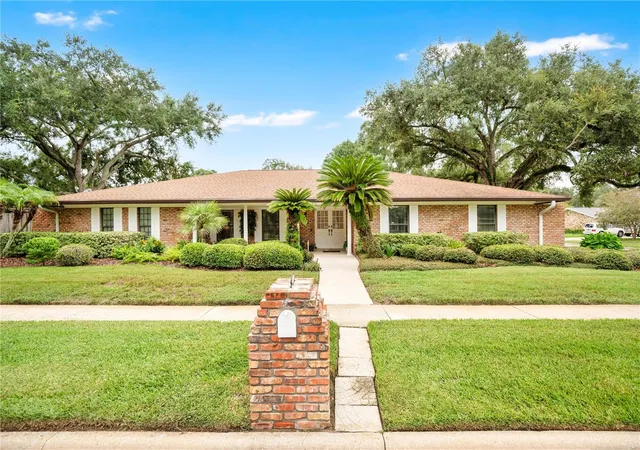 1st image of 231 White Oak Cir, Maitland, FL 32751 | MLS# O6430241