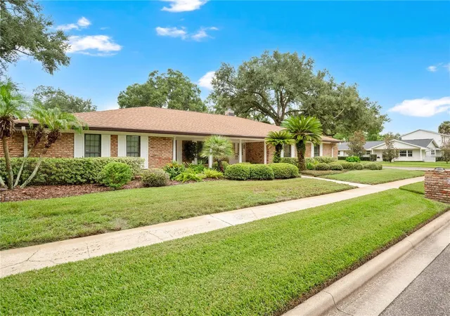 3rd image of 231 White Oak Cir, Maitland, FL 32751 | MLS# O6430241