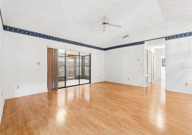 Photo 3 of Single family home for sale at 11301 Maybrook Ave, Riverview, FL 33569 | MLS# TB8535327 | Listing updated on 2026-08-28
