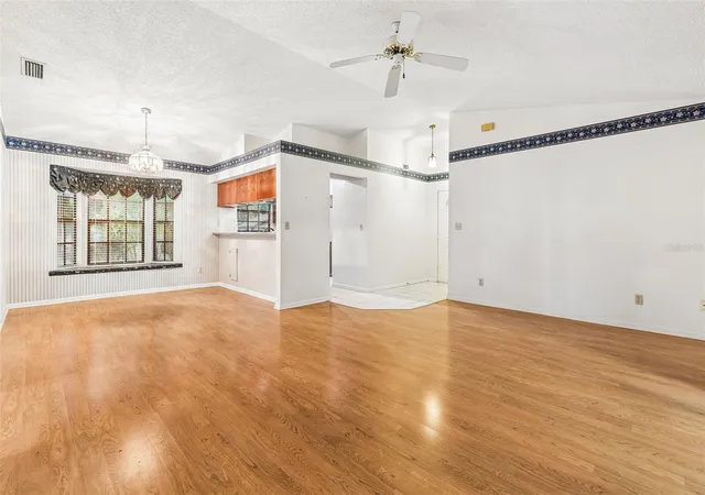 Photo 3 of Single family home for sale at 11301 Maybrook Ave, Riverview, FL 33569 | MLS# TB8535327 | Listing updated on 2026-08-28