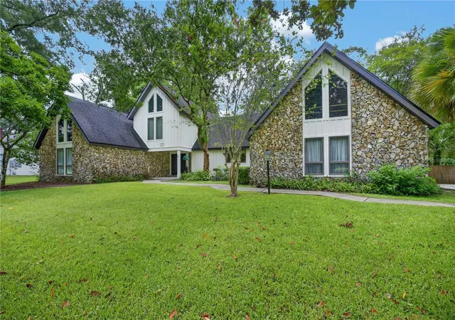 1st image of 5360 Ne 1st Ln, Ocala, FL 34470 | MLS# OM729667