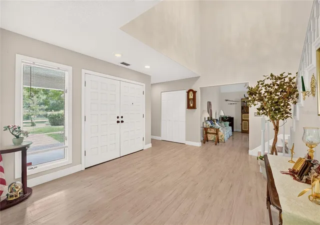 4th image of 5360 Ne 1St Ln, Ocala, FL 34470 | MLS# OM729667