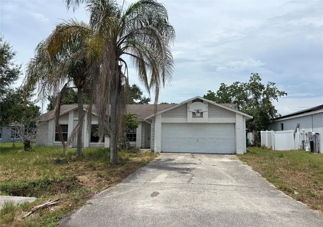 Photo 1 of Single family home for sale at 833 Oglethorpe Ct, Kissimmee, FL 34758 | MLS# S5154900 | Listing updated on 2026-10-08
