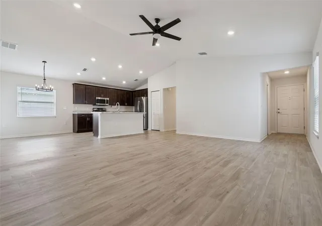Photo 4 of Single family home for sale at 2024 Noble Dr, Davenport, FL 33837 | MLS# G5115987 | Listing updated on 2026-10-07
