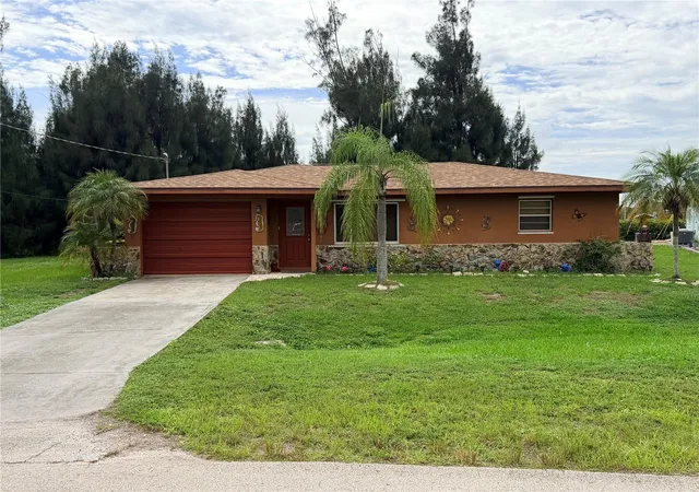 Photo 1 of Single family home for sale at 601 Indian Crk Ln, Punta Gorda, FL 33982 | MLS# C7529149 | Listing updated on 2026-10-03