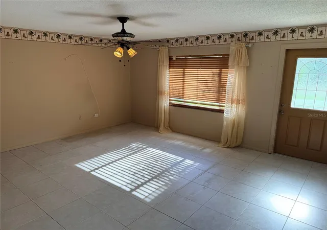 Photo 3 of Single family home for sale at 601 Indian Crk Ln, Punta Gorda, FL 33982 | MLS# C7529149 | Listing updated on 2026-10-03