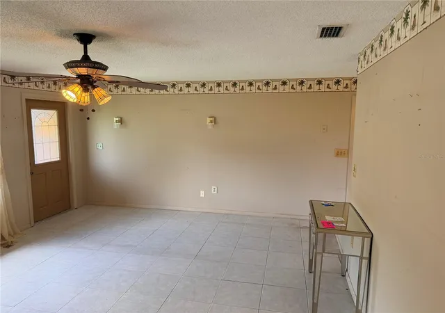 Photo 4 of Single family home for sale at 601 Indian Crk Ln, Punta Gorda, FL 33982 | MLS# C7529149 | Listing updated on 2026-10-03