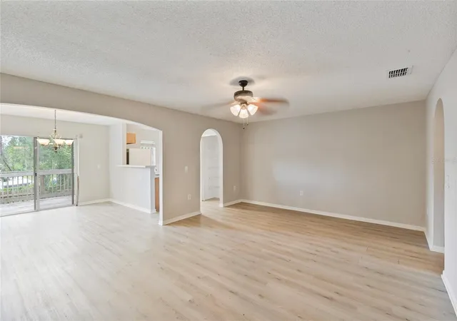 Photo 3 of Townhouse for sale at 4617 Ashburn Sq Dr, Tampa, FL 33610 | MLS# TB8535363 | Listing updated on 2026-09-16