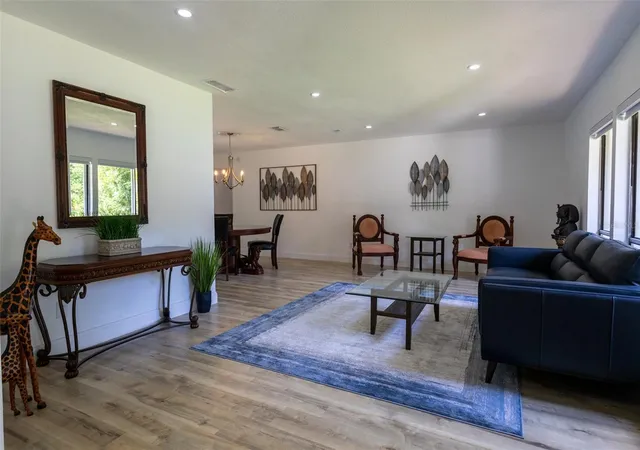 Photo 3 of Single family home for sale at 4026 Tenita Dr, Winter Park, FL 32792 | MLS# O6430278 | Listing updated on 2026-08-14