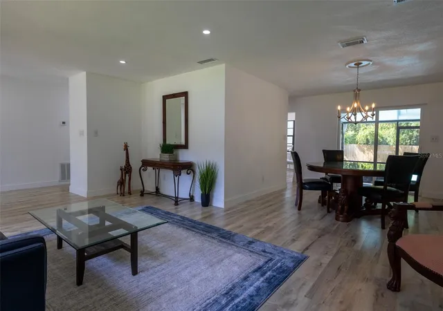 Photo 3 of Single family home for sale at 4026 Tenita Dr, Winter Park, FL 32792 | MLS# O6430278 | Listing updated on 2026-08-14