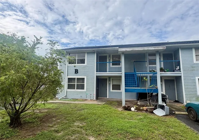 Photo 1 of Sale Pending at 5038 Ter Palms Cir #202, Tampa, FL 33617 | MLS# TB8535376 | Listing updated on 2026-08-09