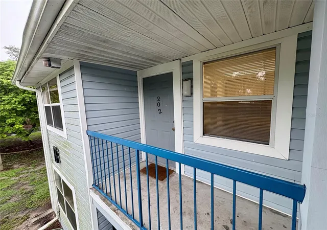 Photo 2 of Sale Pending at 5038 Ter Palms Cir #202, Tampa, FL 33617 | MLS# TB8535376 | Listing updated on 2026-08-09