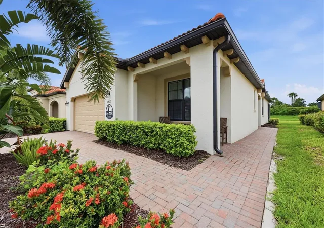 Photo 3 of Single family home for sale at 24173 Spartina Dr, Venice, FL 34293 | MLS# N6145245 | Listing updated on 2026-08-08