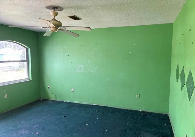 3rd image of 2703 1St Ave E, Palmetto, FL 34221 | MLS# TB8535380