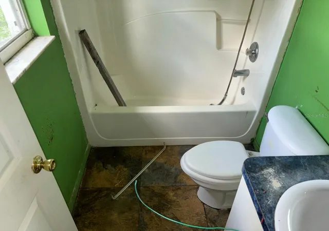 10th image of 2703 1st Ave E, Palmetto, FL 34221 | MLS# TB8535380