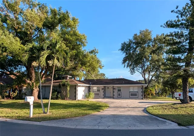 2nd image of 3273 Harbor Lake Dr, Largo, FL 33770 | MLS# TB8535381