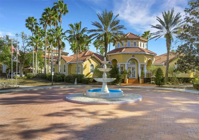 Photo 3 of Condo for sale at 5601 Bentgrass Dr #10-202, Sarasota, FL 34235 | MLS# A4701922 | Listing updated on 2026-08-25
