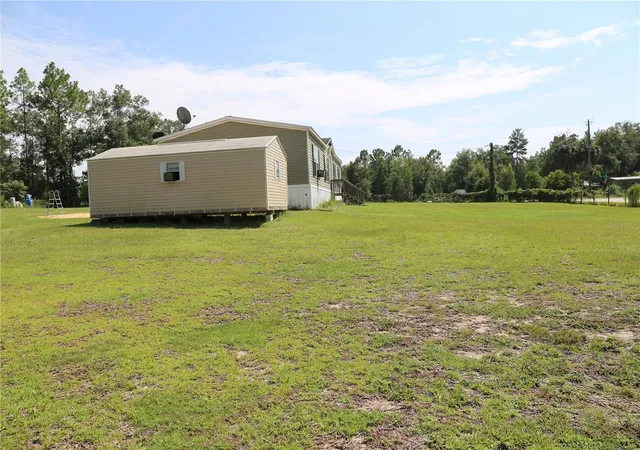4th image of 9521 Ne 66Th Ln, Bronson, FL 32621 | MLS# GC542435
