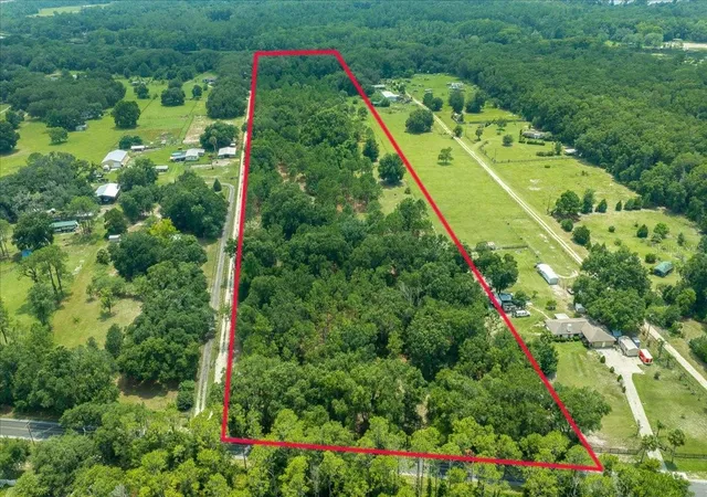 Photo 1 of Land for sale at Tbd Southeast 95th St Rd, Ocklawaha, FL 32179 | MLS# OM729678 | Listing updated on 2026-08-07