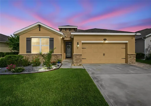 2nd image of 632 E Victoria Trails Blvd, Deland, FL 32724 | MLS# V4950525