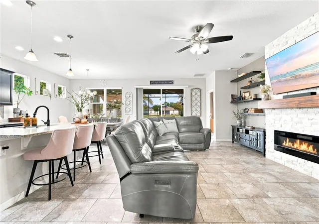 5th image of 632 E Victoria Trails Blvd, Deland, FL 32724 | MLS# V4950525