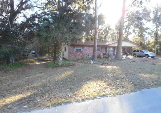 Photo 1 of Single family home for sale at 1135 Sw Shorewood Dr, Dunnellon, FL 34431 | MLS# OM729680 | Listing updated on 2026-09-17