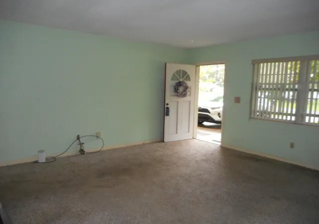 Photo 3 of Single family home for sale at 1135 Sw Shorewood Dr, Dunnellon, FL 34431 | MLS# OM729680 | Listing updated on 2026-09-17