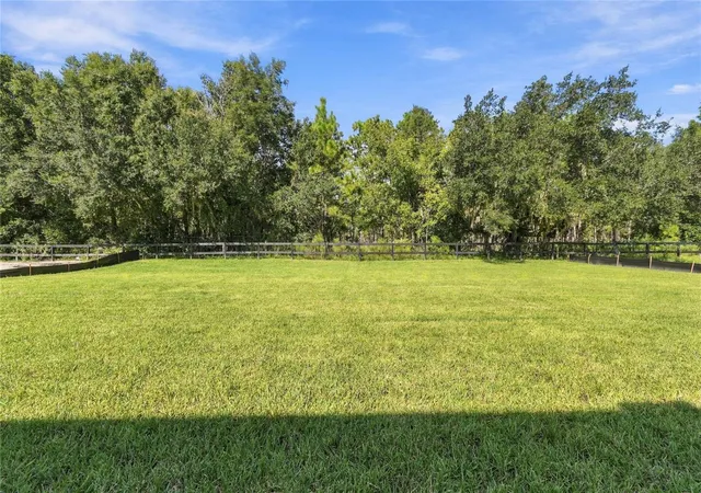 Photo 1 of Single family home for sale at 400 Marina Louis Point, Sanford, FL 32771 | MLS# O6430306 | Listing updated on 2026-10-23