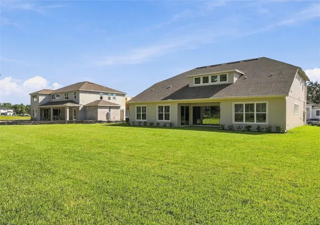 Photo 2 of Single family home for sale at 400 Marina Louis Point, Sanford, FL 32771 | MLS# O6430306 | Listing updated on 2026-10-23