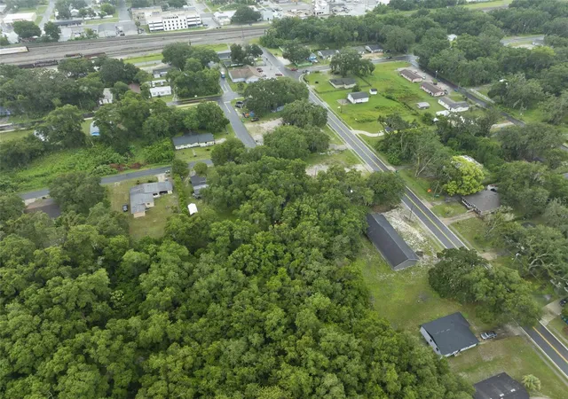 Photo 3 of Single family home for sale at 601 Kilgore St, Wildwood, FL 34785 | MLS# O6430328 | Listing updated on 2026-08-07