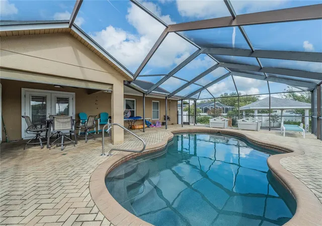 2nd image of 205 Thomas Ct, Winter Haven, FL 33880 | MLS# L4963995
