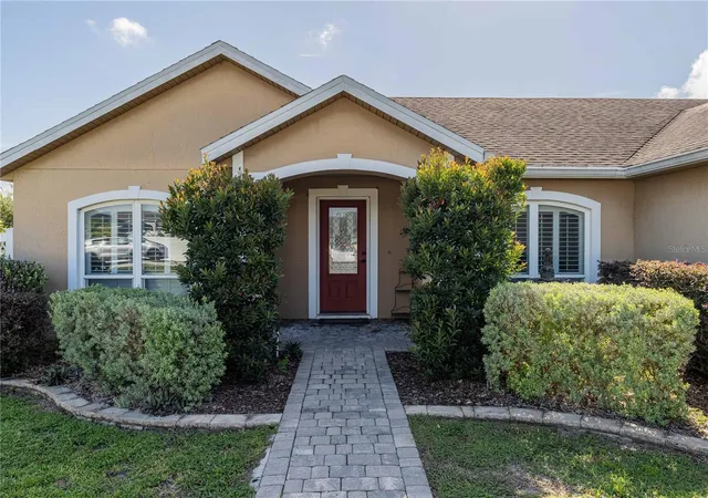 5th image of 205 Thomas Ct, Winter Haven, FL 33880 | MLS# L4963995