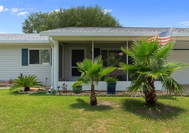 Photo 3 of Single family home for sale at 6264 Sw 103rd Street Rd, Ocala, FL 34476 | MLS# W7888228 | Listing updated on 2026-08-07
