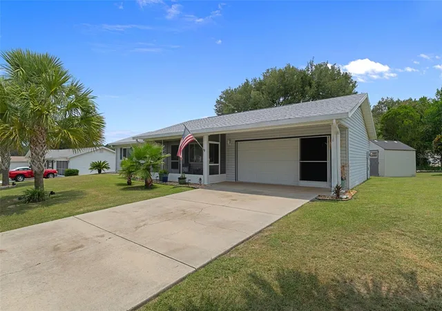 Photo 3 of Single family home for sale at 6264 SW 103rd Street Rd, Ocala, FL 34476 | MLS# W7888228 | Listing updated on 2026-08-07