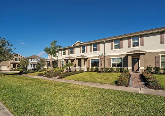 Photo 2 of Townhouse for sale at 16931 Reseda Aly, Winter Garden, FL 34787 | MLS# O6430332 | Listing updated on 2026-08-28