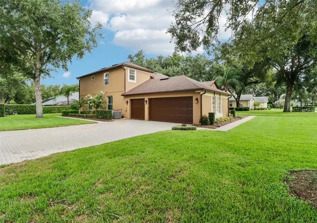 3rd image of 2947 Cedar Crest Dr, Apopka, FL 32712 | MLS# O6430337